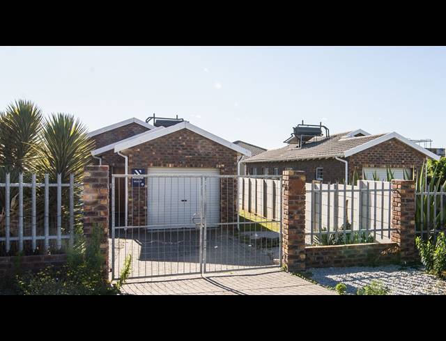 3 BEDROOM HOUSE RENTED IN SALISBURY PARK